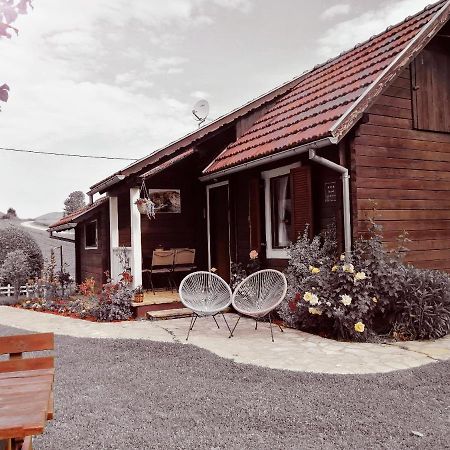 Wooden House Nela Near Plitvice Lakes Smoljanac Exterior photo